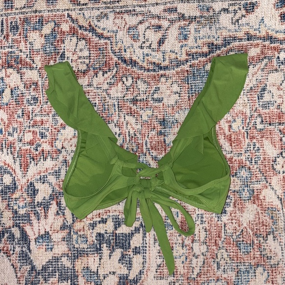 Robin Piccone Ava Ruffle Knot Bikini Top in Green SZ L NWOT - Picture 4 of 5